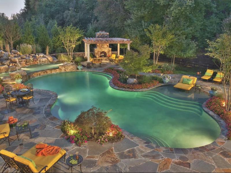 Ý tưởng thiết kế hồ bơi tại sân vườn tạo không gian thư giãn cho gia đình bạn